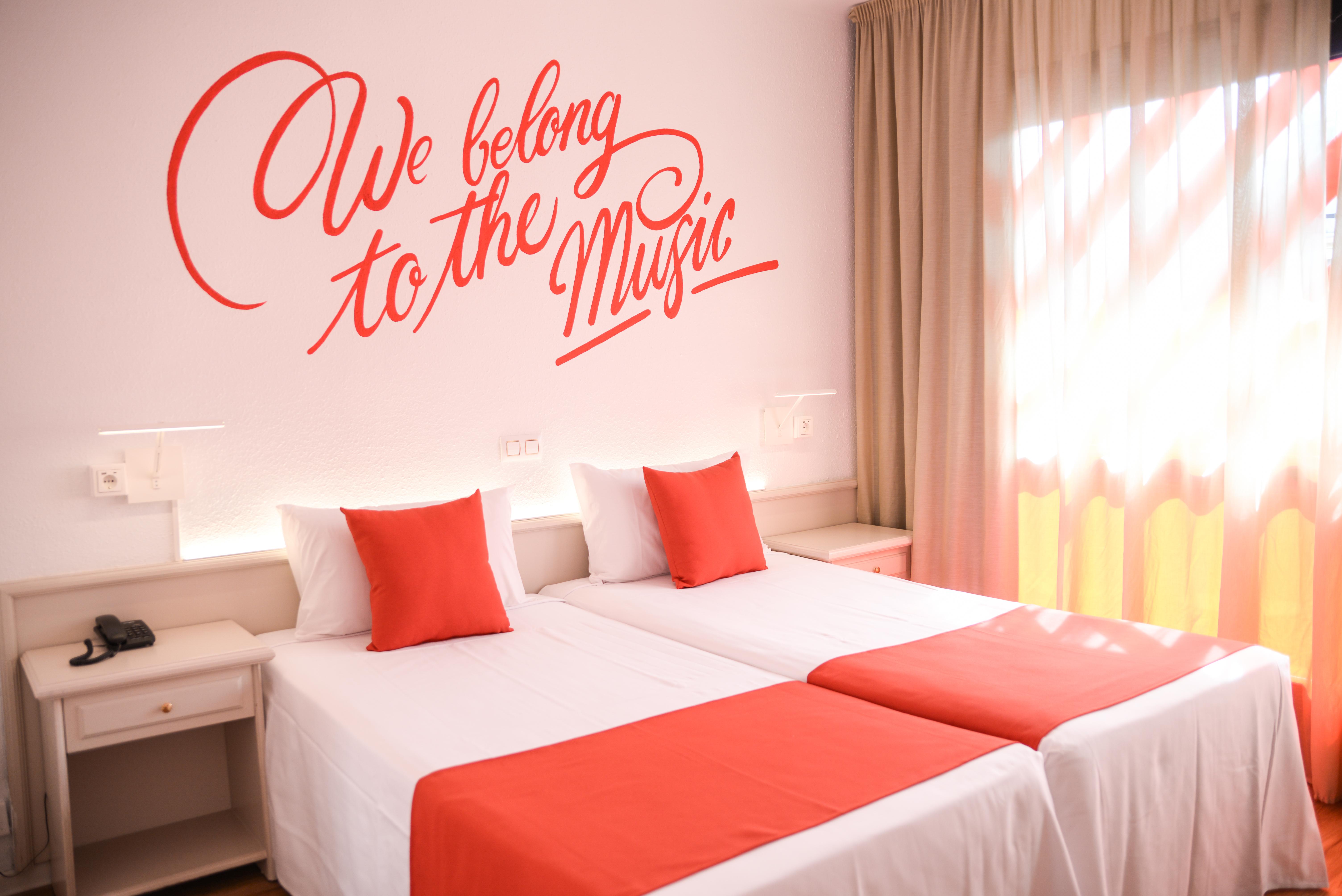 Lloret Vibe Affiliated By Fergus (Adults Only) Lloret de Mar Exteriör bild