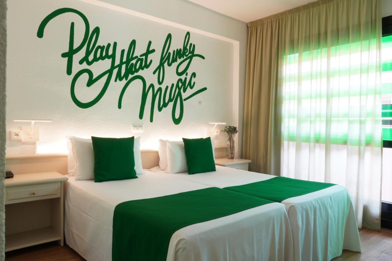 Lloret Vibe Affiliated By Fergus (Adults Only) Lloret de Mar Exteriör bild