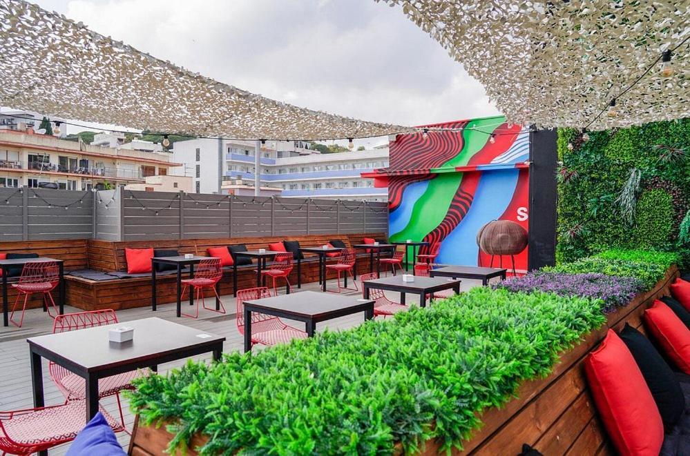 Lloret Vibe Affiliated By Fergus (Adults Only) Lloret de Mar Exteriör bild